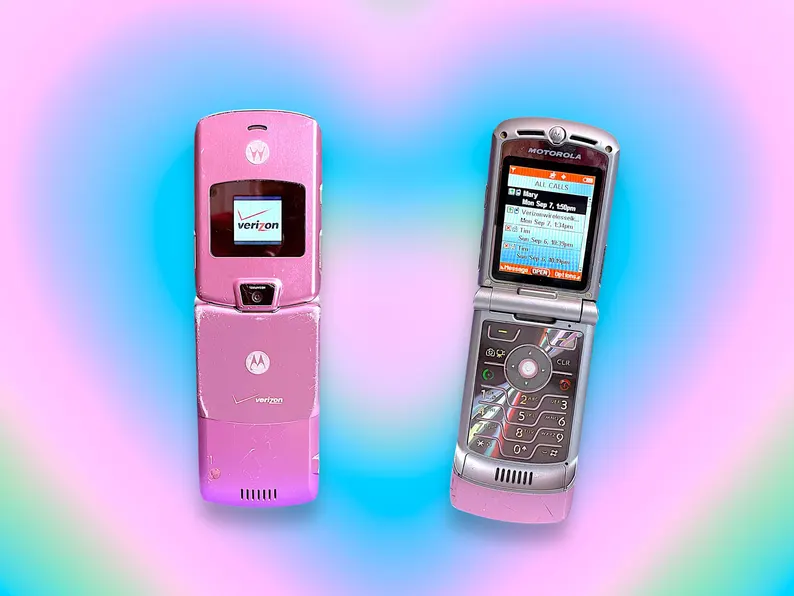 Vintage Y2K Motorola Razor Mobile Flip CellPhone.Works! - Image 3